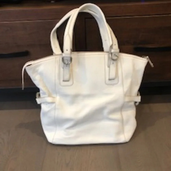 Furla Genuine Leather Handbag w Silver Metal Hardware White Size OS NWOT - Picture 8 of 8
